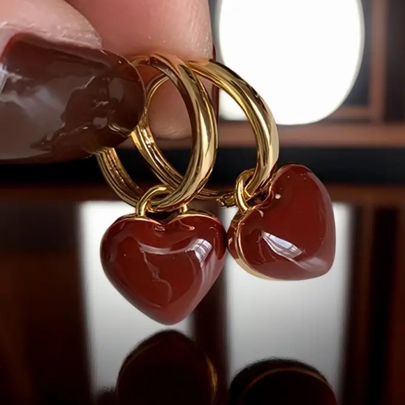 Elegant Red Heart Drop Earrings Chic & Simple Zinc Alloy Dangle Earrings - Picture 9 of 11